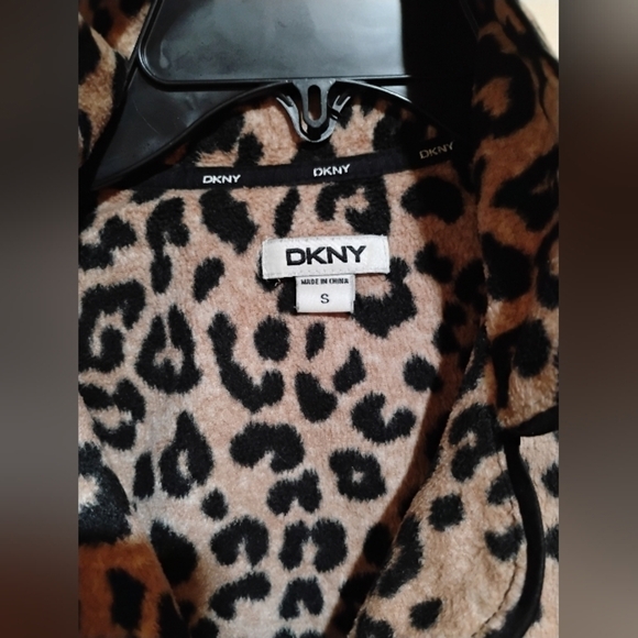 DKNY Size Small Leopard Print Very Soft Sweater and Premier Armor Dress Size 2 - Picture 5 of 16